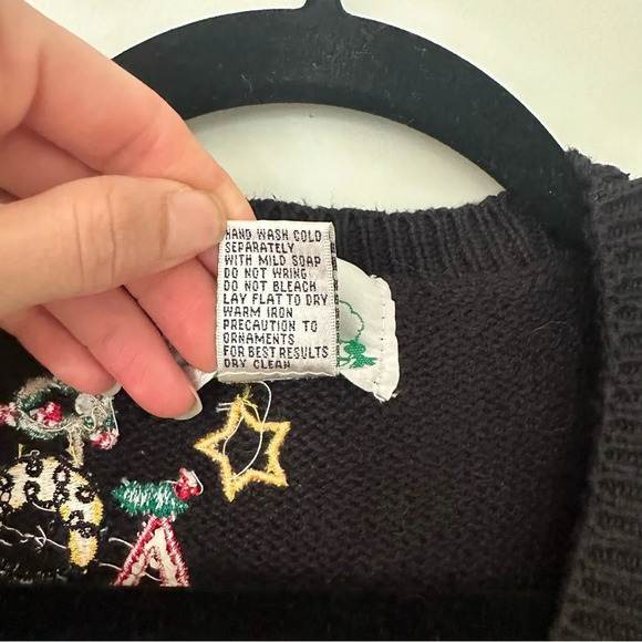 Quacker Factory Christmas Holiday Sweater Vintage colorful angels Size Medium - Picture 5 of 6